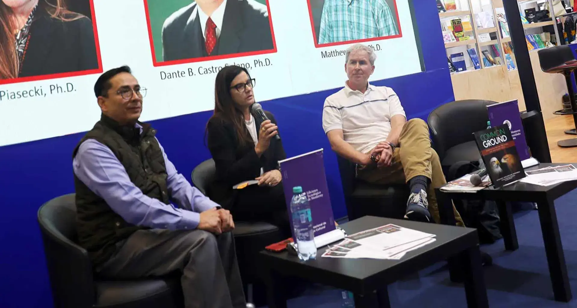 Presentaciones de libros en la FIL Guadalajara, libro Common Ground, understanding Latin American and the US.