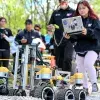 Los equipos de ingeniería del Tecnológico de Monterrey en Cuernavaca, Akali e Iktan Roving, lograron colocarse en el lugar 3 y lugar 9 mundial respectivamente, en el NASA Human Exploration Rover Challenge (HERC) 2025.
