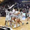 Panteras celebrando su victoria