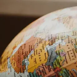 Sebastian Mazzuca, Faculty of Excellence, comparte su visión sobre los retos en LATAM