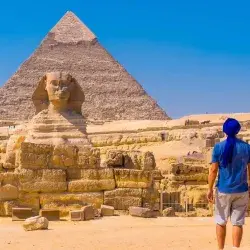 alumna gana beca verano egipto