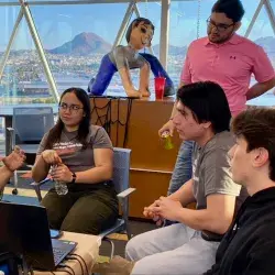 Estudiantes de Tec campus Chihuahua crean aplicación para emprendedores y Pymes durante el Startup Weekend y ganan segundo lugar.