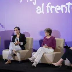 Mujeres líderes de TecSalud que inspiran y transforman vidas.
