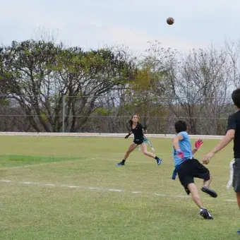 Esfuérzate y da lo mejor de ti. 