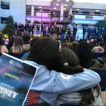 Uniendo a la comunidad con canciones de Disney