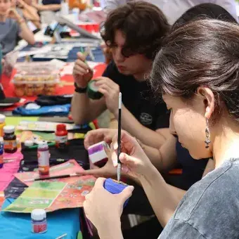 Durante RedSpot, los alumnos participaron en diversas actividades. Los alumnos participaron en diversas actividades.