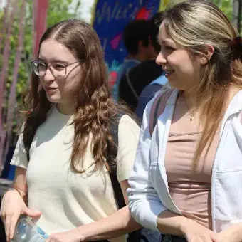 Estudiantes de diversos semestres se dieron cita en el evento RedSpot. Estudiantes de diversos semestres se dieron cita a RedSpot.