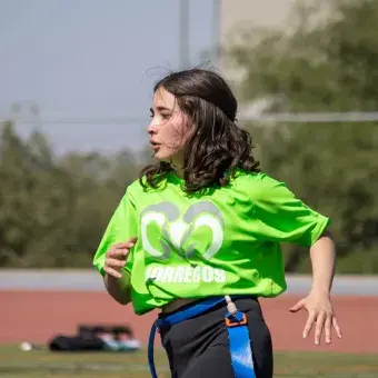 alumna-de-estudios-creativos-en-relevos