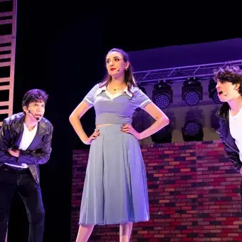 Actores del Tec de Monterrey campus Laguna presentan en teatro obra GREASE