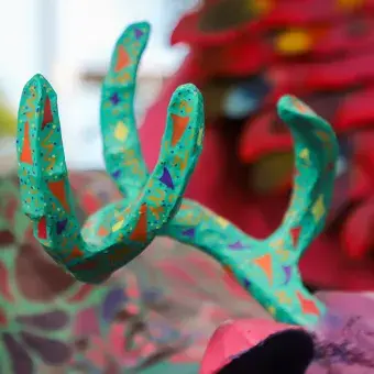 MiCEMtecuhtli, alebrije hecho por estudiantes del Tec campus Estado de México, es presentado en el Desfile y Concurso de Alebrijes Monumentales 2025.