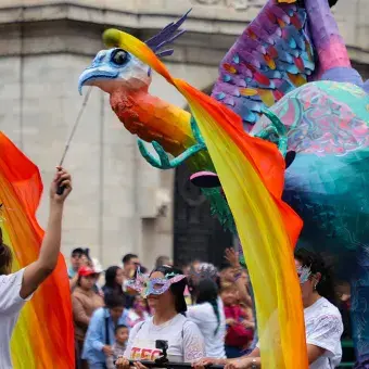 MiCEMtecuhtli, alebrije hecho por estudiantes del Tec campus Estado de México, es presentado en el Desfile y Concurso de Alebrijes Monumentales 2025.
