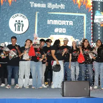 El Tec campus Cuernavaca realizó el Downhill Challenge 2025, donde equipos compitieron con gravity cars en una pista de obstáculos, premiando velocidad, diseño, creatividad y desempeño.