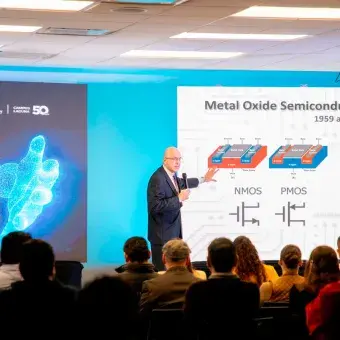 Profesor de Guadalajara imparte conferencia en Symposium de Inteligencia Artificial en el Tec de Monterrey campus Laguna